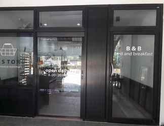 Bên ngoài 2 SS Store Bed & Breakfast