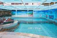 Swimming Pool Xinyuan Hot Spring Hotel