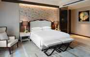 Bedroom 6 Courtyard by Marriott Shanghai Changfeng Park