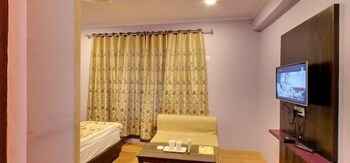 Bilik Tidur 4 Atulya Hotel Marvilla Srinagar