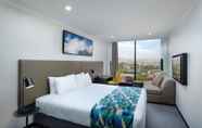 Bedroom 3 Mantra Albury Hotel