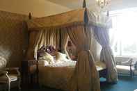 Kamar Tidur The Gothic Mansion