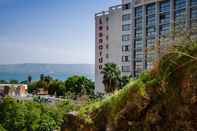 ภายนอกอาคาร Sea of Galilee 2BR Apt by the Promenade