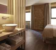 Phòng tắm bên trong 7 Palacio Tondon, La Rioja Brinas
