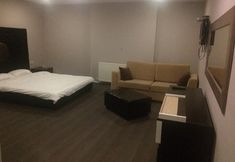 อื่นๆ 3 Park Motel