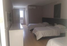 อื่นๆ 2 Park Motel