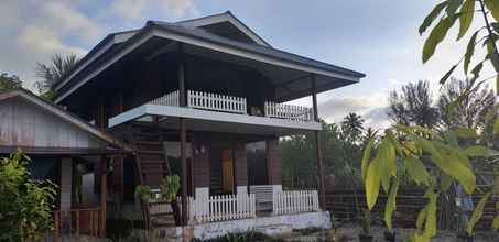 Exterior 4 Simeulue Nanik Surfcamp