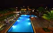 Hồ bơi 4 Thurizza Hotel