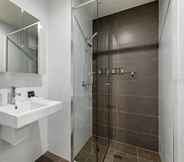 In-room Bathroom 2 Astra Apartments Newcastle East