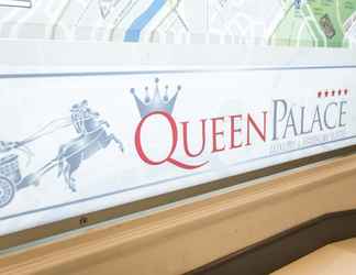 Lobi 2 Queen Palace Suites