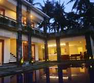 Swimming Pool 6 Bali Lane Villa