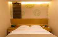 Bilik Tidur 3 GreenTree Inn Suzhou Wujiang Fenhu Development District Express Hotel