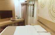 Kamar Tidur 4 GreenTree Inn Shanghai Minxing Beiqiao Station Express Hotel