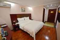 ห้องนอน GreenTree Inn Huizhou Chenjiang Intercity Rail Station Hotel