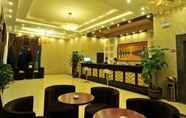 Lobi 4 GreenTree Inn Kunming Chenggong University City HSR Station Shilin Street Express Hotel