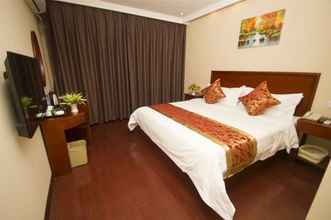 Kamar Tidur 4 GreenTree Inn Luoyang Luolong District University City Zhangheng Street Express Hotel