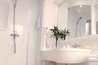 In-room Bathroom GreenTree Inn Luoyang Luolong District University City Zhangheng Street Express Hotel