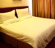 Bedroom 5 GreenTree Inn Haerbin Railyway Station Express Hotel