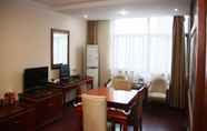 Bedroom 5 GreenTree Inn Nantong Gangzha District HongMing Plaza Express Hotel
