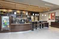 Bar, Cafe and Lounge Courtyard by Marriott Cleveland Elyria
