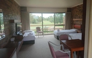 Bedroom 5 Shepparton Golf Club Motel