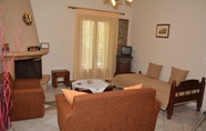 Kamar Tidur 7 Evrostini Guest House