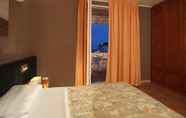 Bedroom 7 Hotel Riva Del Sole