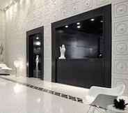 Lobby 4 MiCasa Suites - Stylish Condo in the Heart of Downtown
