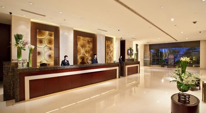 Lobby 4 Binhai Grand Hotel