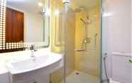 In-room Bathroom 3 Serenity Wongamat Pattaya Studio