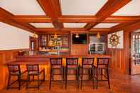 Bar, Cafe and Lounge Noyo Harbor Inn Restaurant and Tavern