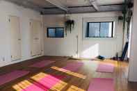 Pusat Kebugaran Bed and Yoga Tokyo - Hostel, Caters to Women