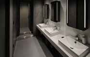 In-room Bathroom 7 The Millennials Shibuya