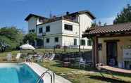 Kolam Renang 2 B&B Cascina Rosa Camilla