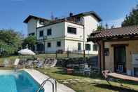 Kolam Renang B&B Cascina Rosa Camilla