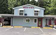 Exterior 3 Royal Motel