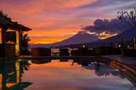 Kolam Renang Lembeh Resort