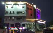 Luar Bangunan 4 Hotel Landmark