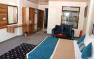 Kamar Tidur 3 Country Inn Maple Resort Chail