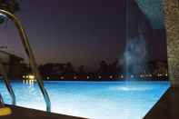 Hồ bơi Graces Resort