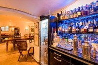 Bar, Cafe and Lounge Hotel Villa Barleben am See