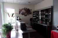 Bar, Kafe, dan Lounge L' Escale Halloaise