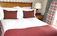 Kamar Tidur 7 Macdonald Forest Hills Resort