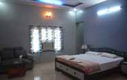 Bilik Tidur 6 Hotel Naveen Residency