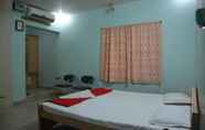 Bilik Tidur 7 Hotel Naveen Residency