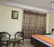 Bedroom 6 Hotel Apple Villa by Sushant Travels