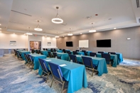 Functional Hall Homewood Suites by Hilton Conroe