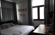 Kamar Tidur 3 House23 Guesthouse - Hostel