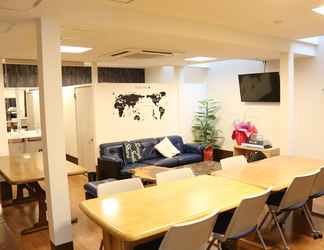 Lobi 2 Tokiyo HOSTEL