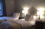 Kamar Tidur 4 Illshaw Heath Farm Guest Lodge